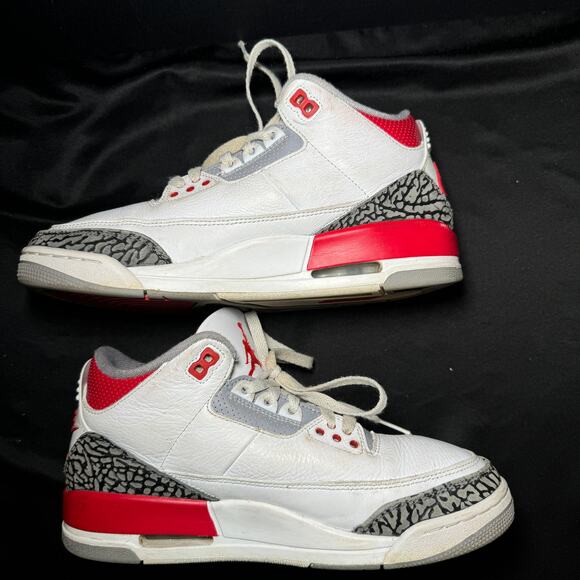 Size 8 - Nike Air Jordan 3 Retro Fire Red 2022 Men's Shoes - Picture 3 of 9